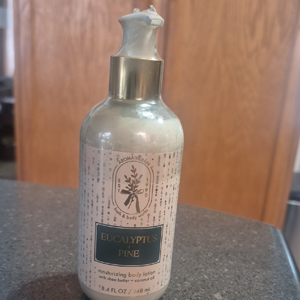 Therapy Eucalyptus Pine Moisturizing Lotion